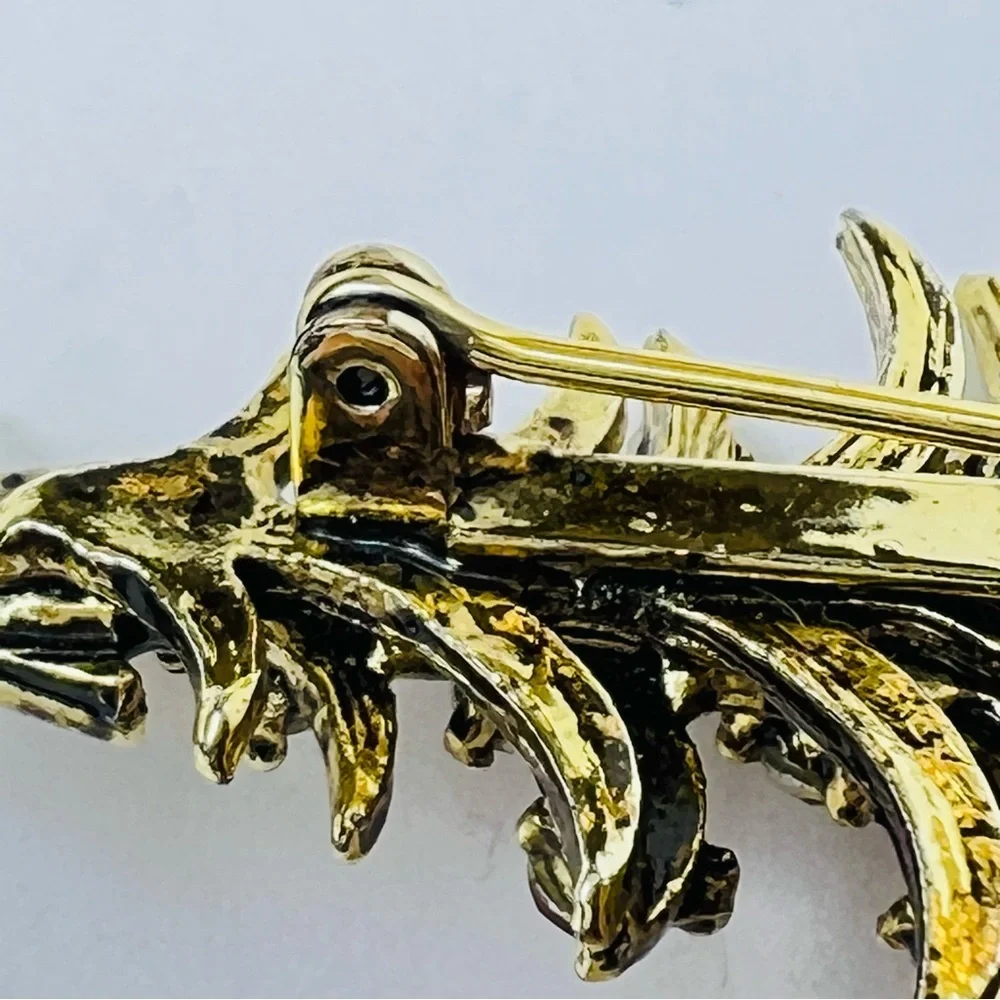 Vintage signed Hollycraft brass tone multicolor rhinestone Christmas tree brooch